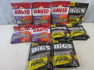 (B-1) 10 Bags of Assorted Sunflower...