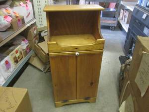 (CS) Solid Wood Cabinet with Tilt-O...