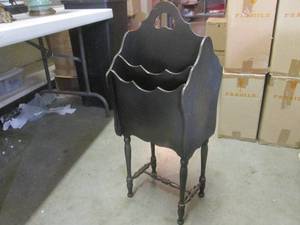 (F-1) Vintage Wood Magazine Rack...