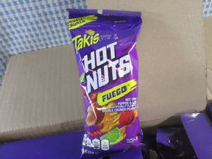 (EC2) Case 36 Bags Takis Hot Nuts F...