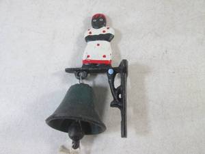 (EC1) Cast Iron Bell and Wall Brack...