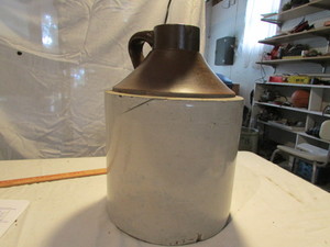 lot 5 image: Vintage Pottery Jug