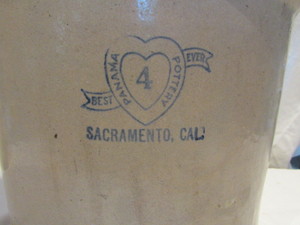 lot 10 image: Vintage Panama Pottery #4 Crock