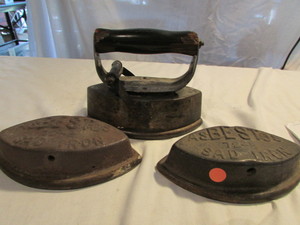 lot 17 image: Antique Irons
