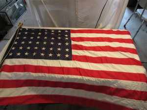 lot 23 image: Vintage 48 Star Flag