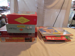 lot 54 image: Vintage Puzzles