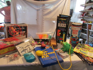 lot 60 image: Vintage Toys and Games