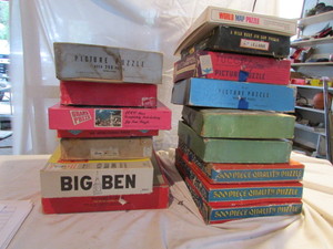 lot 100 image: Vintage Puzzles