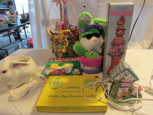 lot 116 image: Easter Lot