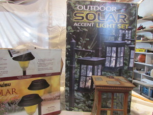 lot 129 image: Solar Lights