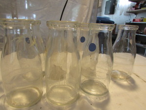 lot 139 image: Vintage Milk Bottles