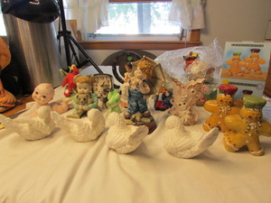 lot 173 image: Home Dcor