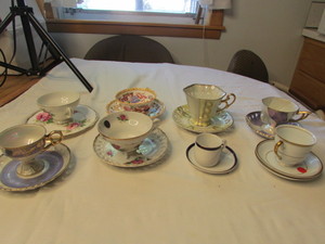 lot 178 image: Vintage CoffeeTea Cups and Saucers