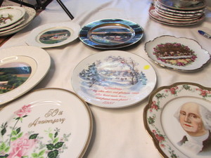 lot 180 image: Vintage Miscellaneous Plates