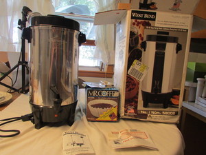 lot 185 image: Party Coffee Brewer