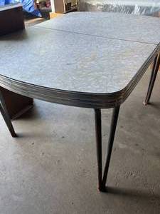 lot 1 image: Vintage GrayWhite Kitchen Table