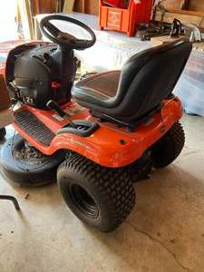 lot 112 image: Ariens Riding Lawn Mower