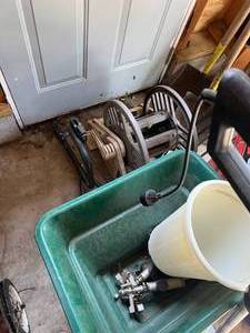 lot 60 image: YardGarden Tools