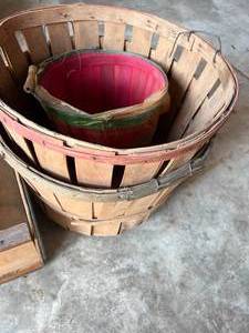 lot 67 image: Wood Crate & Apple Buckets
