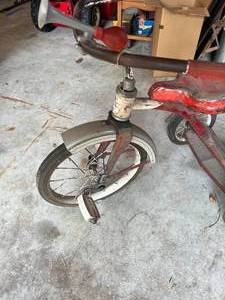 lot 74 image: Vintage Evan Tricycle
