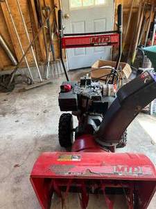 lot 77 image: MTD Snowblower