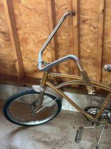 lot 97 image: Vintage AMX XIV Banana Bike