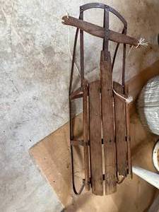 lot 103 image: Vintage Wood Sled