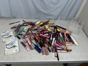 lot 74 image: Large Lot of Makeup and Organizer