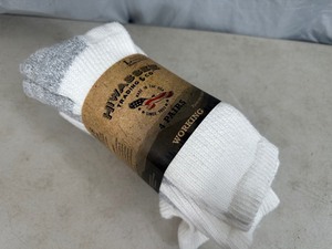 lot 98 image: 4 New Pairs of Hiwassee Cotton Worl Socks