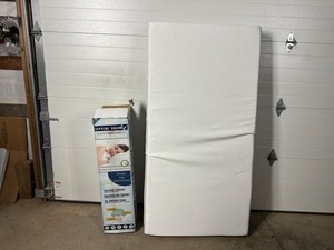 lot 5 image: New Supreme Dream 8 inch Memory Foam Gel Mattress - Full Size