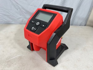 lot 8 image: New Milwaukee M12 12-Volt Lithium-Ion Cordless Electric Portable Inflator