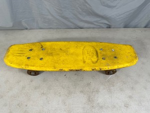 lot 23 image: Vintage California Freeform Skateboard