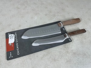 lot 32 image: New Set of Chicago Cutlery Chef Knives