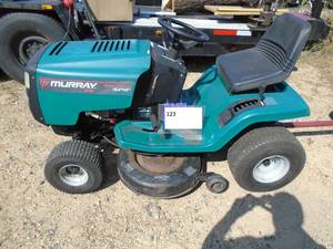 Murray ultra hydro automatic 16.5 hp 42 riding mower. Good used condition. Tested & works. As shown.