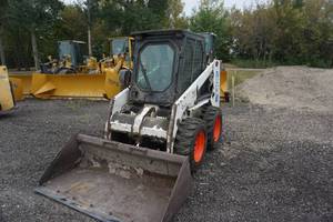 lot 8 image: 1999 Bobcat 753 Skid Loader Skid Steer