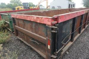 lot 14 image: 20 Yard Container Roll Off Dumpster