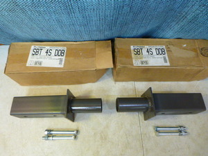 lot 24 image: 2 Lithonia 2 38 O.D. Bolt on Tenon
