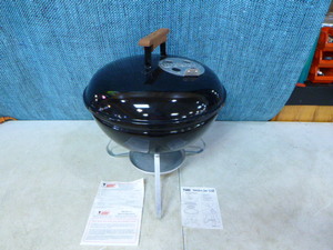 lot 65 image: Weber Smokey Joe Grill