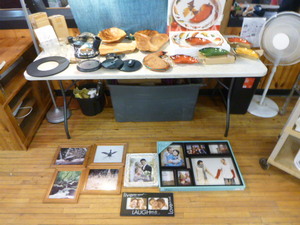 lot 114 image: Household Items