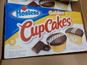 8 ct Box 8 each Hostess Golden Cupc...
