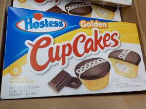 8 ct Box 8 each Hostess Golden Cupc...