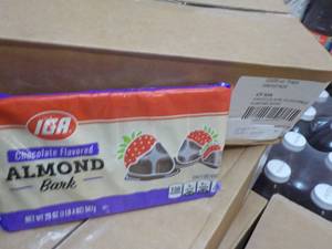 12 - 20 oz IGA Chocolate Flavored A...