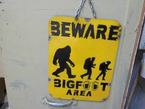 11 x 19Beware BigFoot Metal 3D Sig...