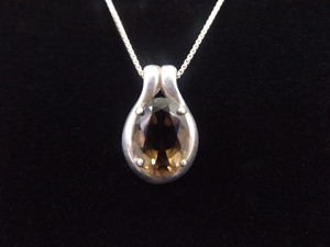 lot 13 image: .925 Sterling Silver Oval Cut Smokey Quartz Pendant Necklace