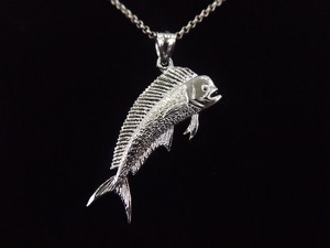 lot 25 image: .925 Sterling Silver Mahi-Mahi Fish Pendant Necklace