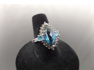 lot 56 image: .925 Sterling Silver Aquamarine and Topaz Crystal Ring Size 8