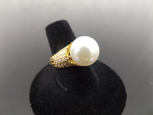 lot 75 image: .925 Sterling Silver Faux Pearl Crystal Vermeil Cocktail Ring Size 7.25