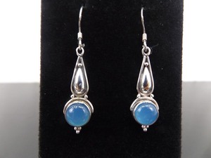 lot 86 image: .925 Sterling Silver Chalcedony Cabochon Dangle Hook Earrings