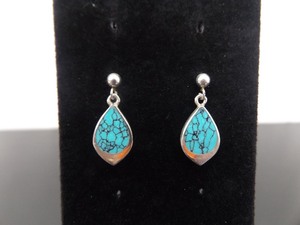 lot 87 image: .925 Sterling Silver Inlayed Turquoise Howlite Dangle Post Earrings