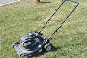 lot 9 image: MTD Black Lawn Mower 21 Cutting Width 139cc